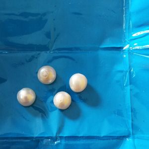 Real Pearl 200 Rs For One Piece👍