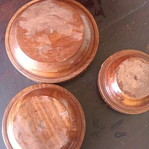 Set Of Wooden Bowl.