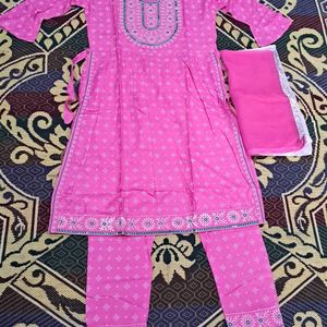 Nyra Cut Kurta Set With Dupatta in Pink Color