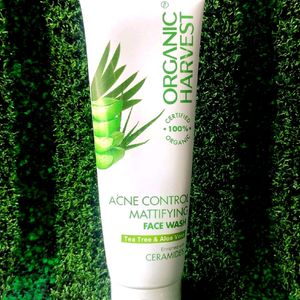 Organic Harvest Acne Control Mattifying Face Wash