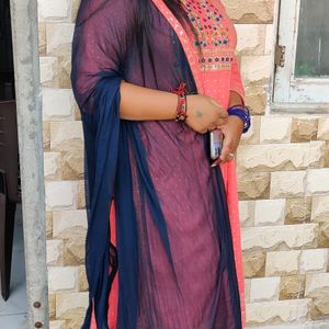 Naira Cut Kurta Pant With Dupatta