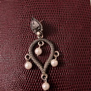 Vintage Pearl Drop Earnings