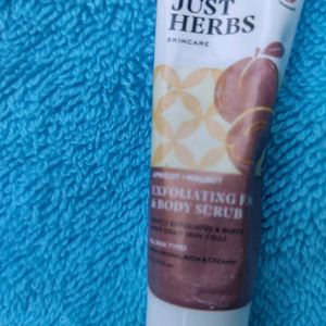 Just Herbs Exfoliating Scrub