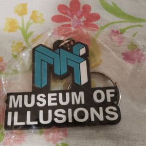 Museum Of Illusions Key chain.Delhi