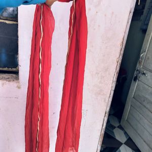 Red Dupatta