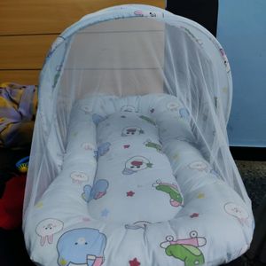 Tiny Kid Baby Bed With Attached Mosquito Net