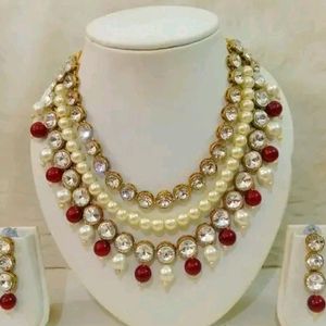 Pearl And Stone Jewellery Set