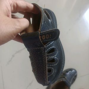 Little Used Shoes For Baby Boy