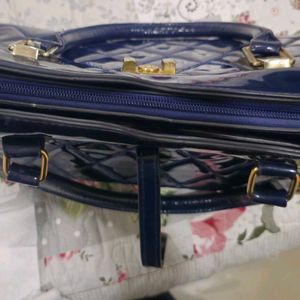 NAVY BLUE HANDBAG 👜