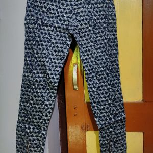 Geometrycal Print Jeans 30 Size