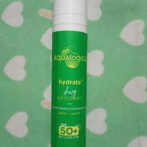 Aqualogica Hydrate+ Dewy Sunscreen