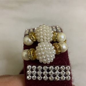 MAROON THREAD BANGLES