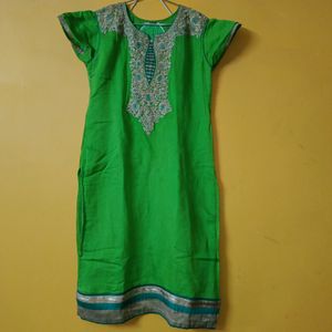 Green Kameez