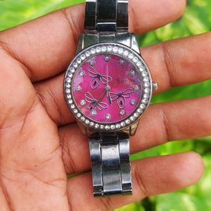 Pink Metal Women's Watch ⌚️