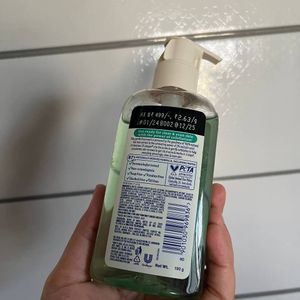 St. Ives Clear Face Wash with Tea Tree & 2% Salicy