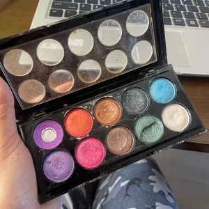 Pigmented Eyeshadow Pallete