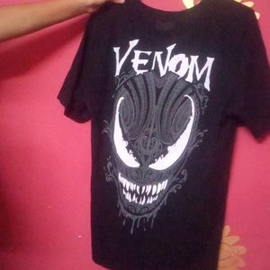 Black Venom Print T Shirt