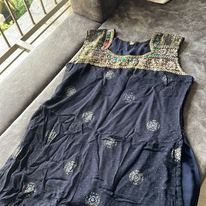 Indo Western Kurta Black (sleeveless)