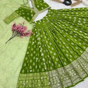 Lehenga Choli Mehendi Function 💚