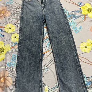 Women Stright Fit Denims