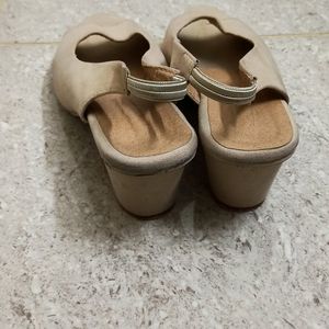 Wedges Nude Color