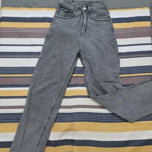 Straight Fit Jeans