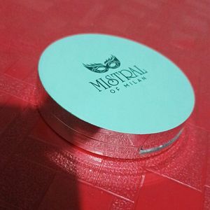 Vestige Mistral Of Milan Pearl Compact Powder