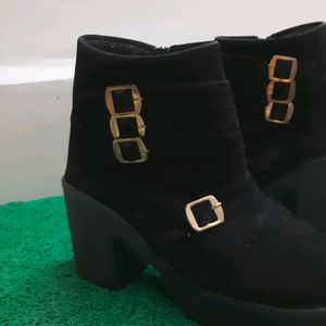 Black Boots🖤👢for Women's