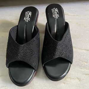 Absolutely New Black Sandal