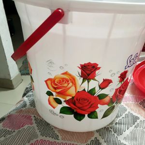 Beautiful Red Rose Printed Bucket 🪣 Only In ₹249