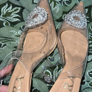 Zara Brooch Heel