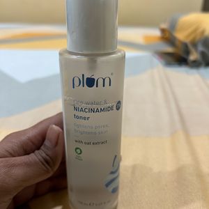 Plum Niacinamide Toner