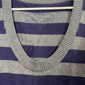 Sweatshirt- Multi