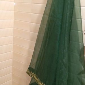 💚VELVET DARK GREEN LENHNGA CHOLI FULLY STICH