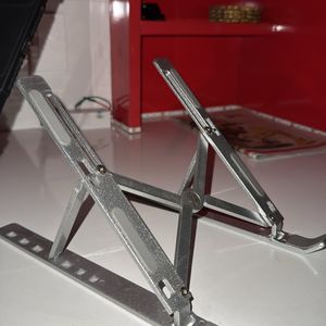 Foldable Laptop Stand