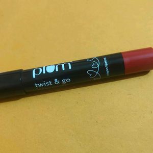 Plum Twist & Go Matte Lipstick