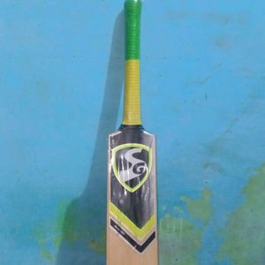 SG Cricket Bat