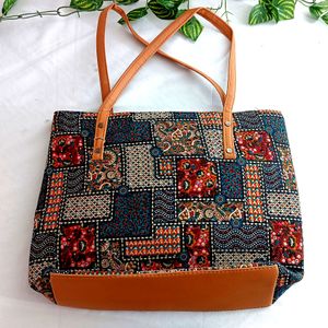 Multicolored Printed Handbag