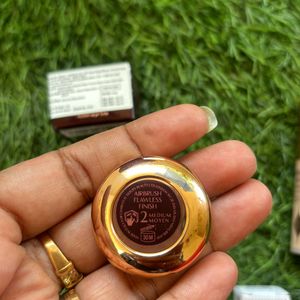 CHARLOTTE TILBURY AIRBRUSH FLAWLESS MICRO POWDER