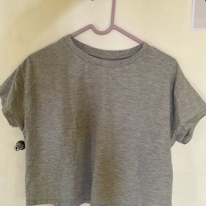 HERE&NOW basic grey crop top