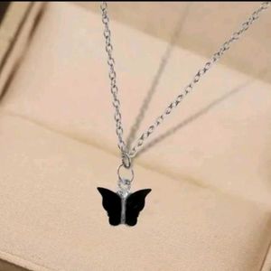 BLACK 🖤 BUTTERFLY PENDANT NECKLACE