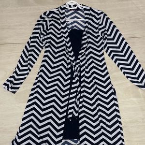 Stylish Blue White zig zag strip pattern Dress 👗