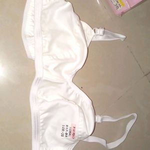 New Bra With Teg 30 Size.