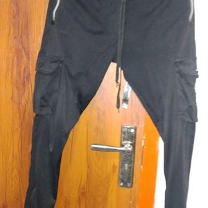 MEN TRACK PANT