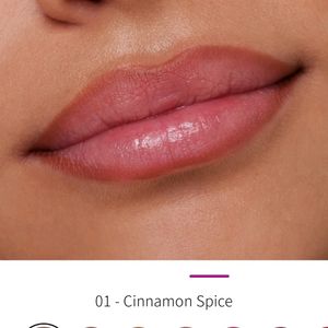 Essence Comfort Matte Lip Liner