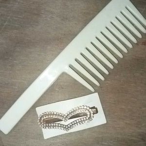 One Comb And Golden Hair Cilp