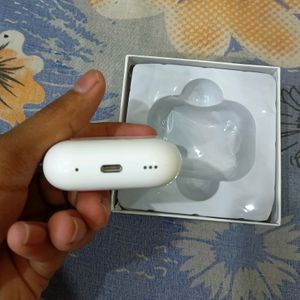 I Am Selling My Air Pods 2 Gen