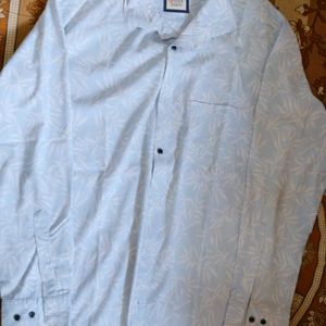 slim fit shirt