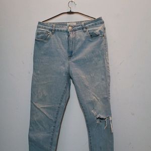 Blue Knee Cut Jean