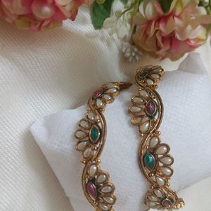 Pearl Kundan Bangles